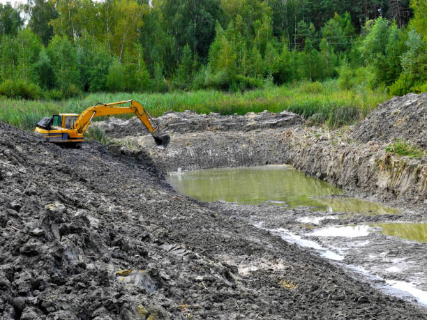 Как выкопать пруд на участке без разрешения: советы и рекомендации.
